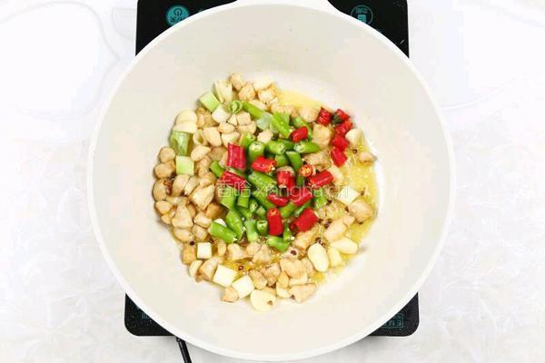 香脆椒鸡丁的做法图解15