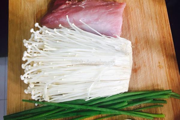 金针菇炒肉丝的做法图解2