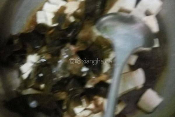 豆腐炖海带的做法图解5