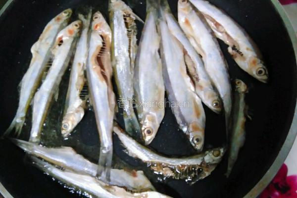 香煎小白刁的做法图解2