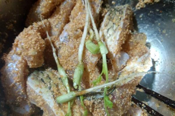 粉蒸鱼的做法图解3