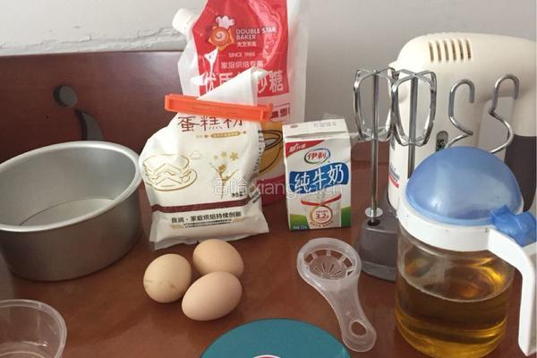 六寸戚风蛋糕的做法图解1