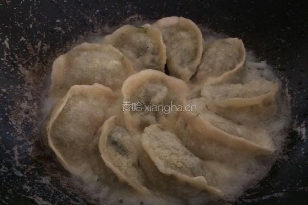 锅贴的做法图解3