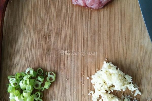 蚝油肉沫金针菇的做法图解2