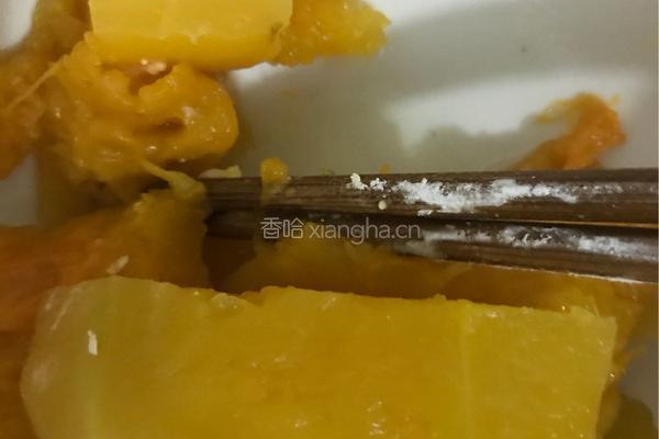 黄金南瓜饼的做法图解1