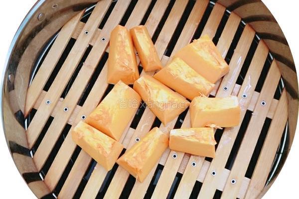 炸南瓜饼的做法图解1