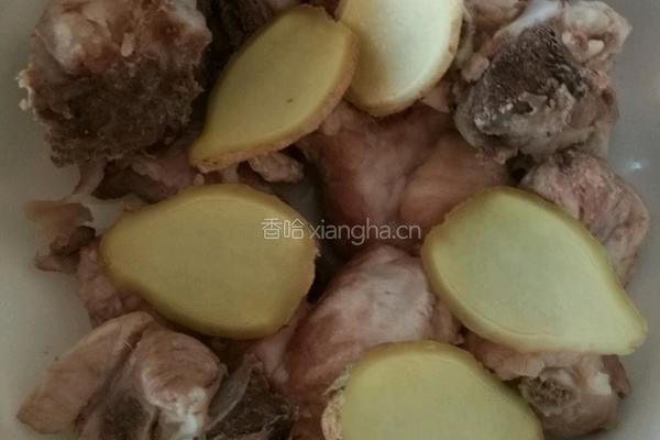冬瓜黄豆排骨汤的做法图解2