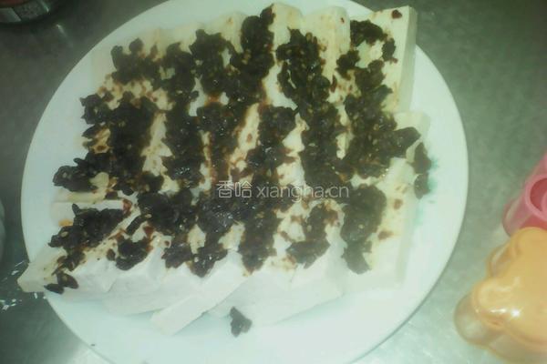 香菇酱蒸豆腐的做法图解3