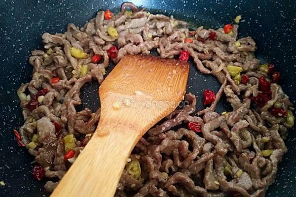 小炒牛肉的做法图解10