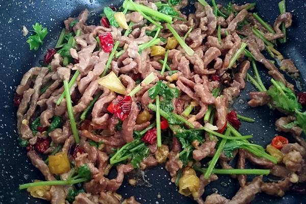 小炒牛肉的做法图解12