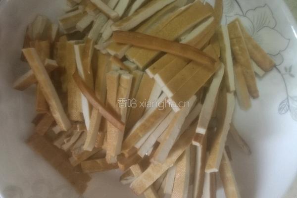 香干炒肉丝的做法图解1