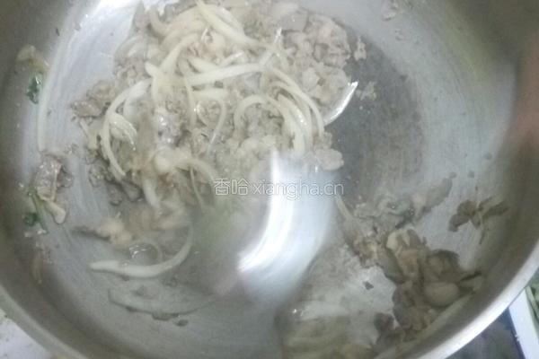 孜然羊肉圆葱的做法图解4