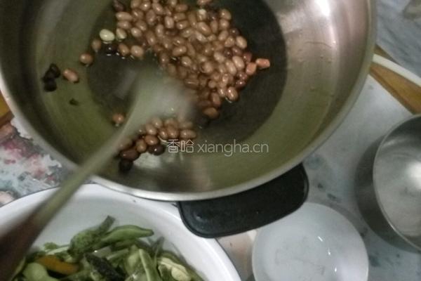 三丝爆豆的做法图解1