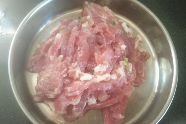肉丝炒豇豆角的做法图解2
