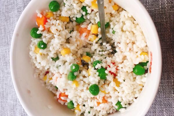 菜蔬糯米饭团的做法图解2
