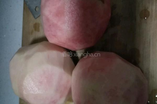 粉粉的桃罐头的做法图解1