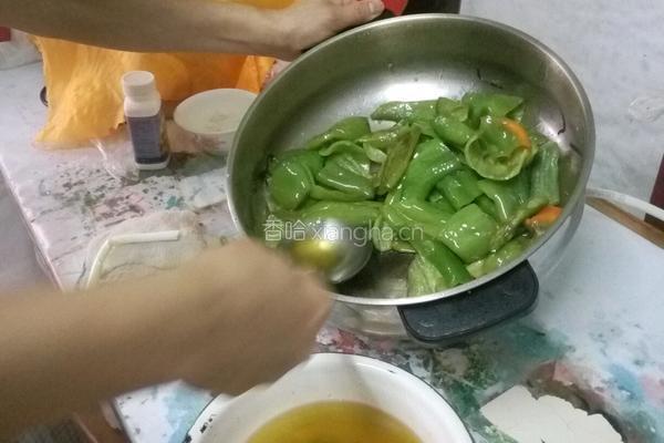 油焖尖椒的做法图解4