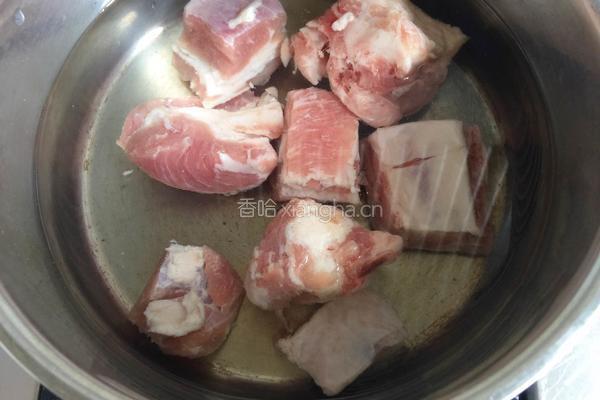排骨炖土豆的做法图解2