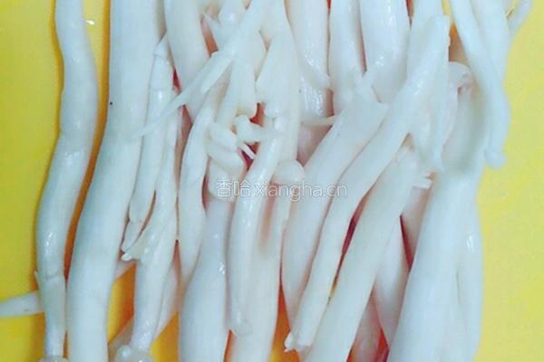 耗油海鲜菇的做法图解1