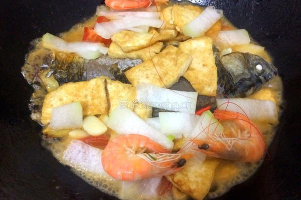 红烧豆腐番茄鲫鱼的做法图解2