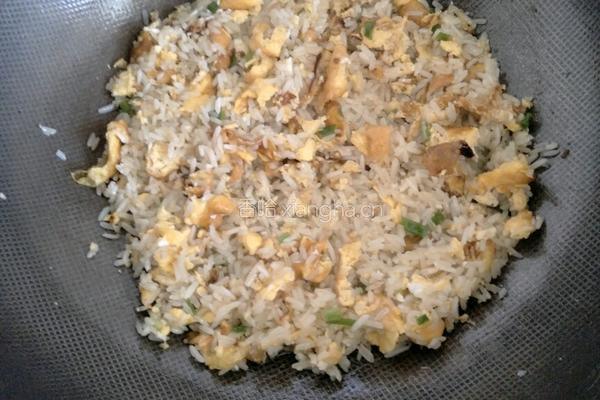 鸡蛋炒饭的做法图解5
