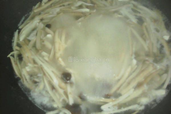 圆子茶树菇汤的做法图解5