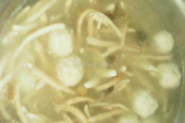 圆子茶树菇汤的做法图解6