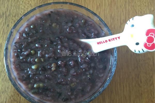 绿豆黑米粥