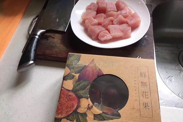 无花果瘦肉汤的做法图解1