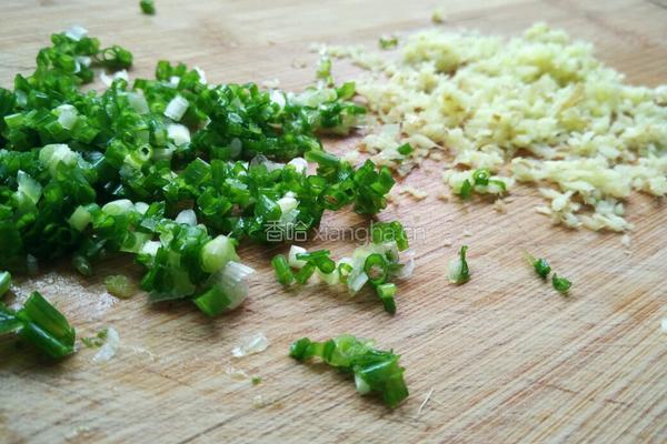 虾皮鸡蛋包菜饺子的做法图解9