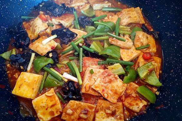家常木耳烧豆腐的做法图解18