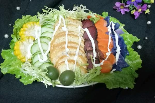 牛肉杂蔬沙拉