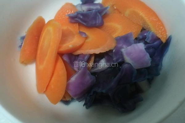 牛肉杂蔬沙拉的做法图解3