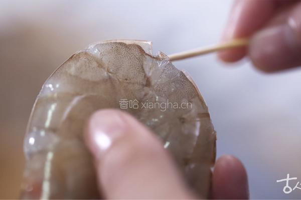 元 青虾卷的做法图解1