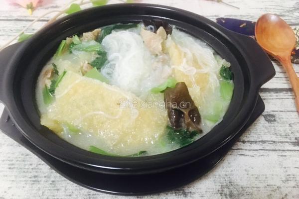 炸猪皮拆骨肉粉丝汤的做法图解1