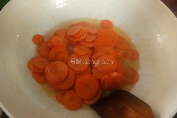 胡萝卜果脯的做法图解3