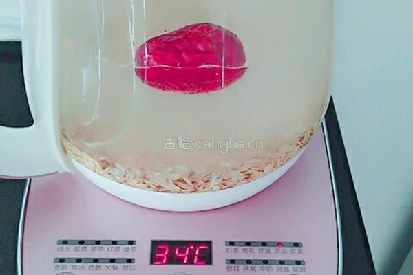 小米燕麦红枣粥的做法图解2