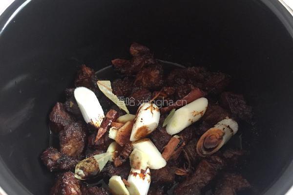 土豆炖牛肉的做法图解4