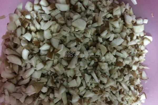 假狮子头--红烧油面筋塞肉的做法图解2