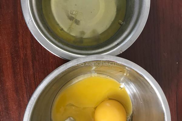 葡萄果酱蛋糕的做法图解3