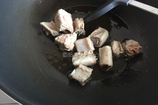土豆烧排骨的做法图解7