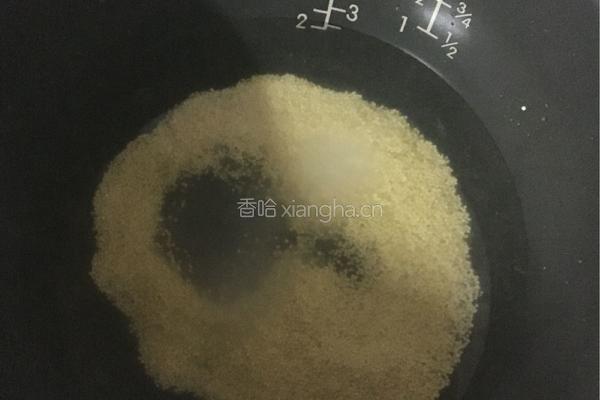 小米粥的做法图解2