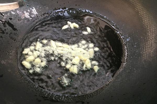 西红柿炒水白菜的做法图解3
