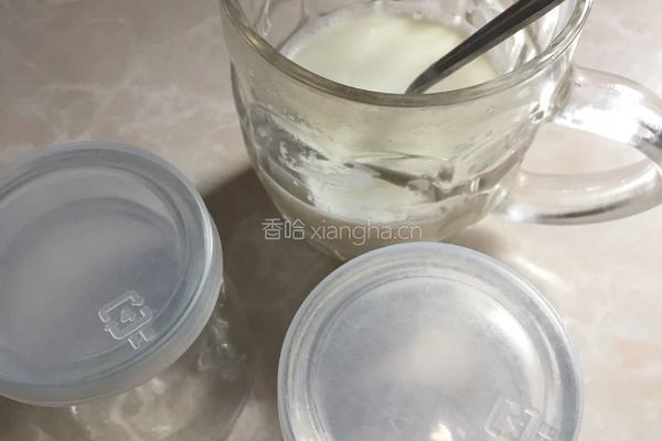 鸡蛋牛奶布丁的做法图解1