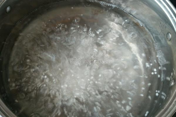 芒果椰汁西米露的做法图解1