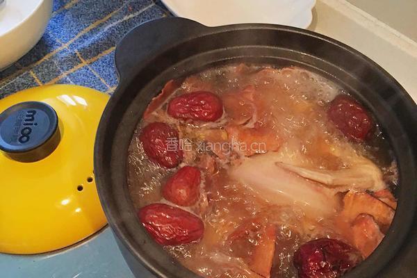花旗参鸽子老火靓汤的做法图解7