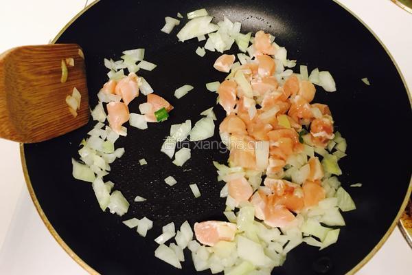 鸡肉蔬菜咖喱盒子的做法图解3