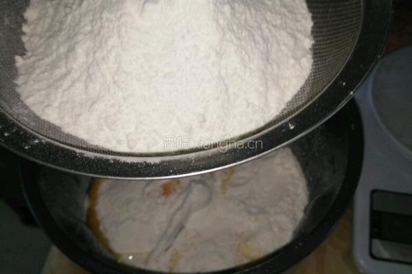 奶香小排包的做法图解3