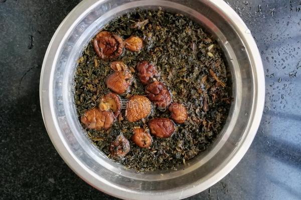 梅菜干饼的做法图解2