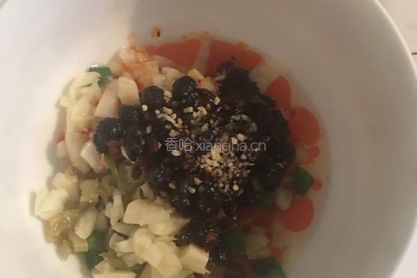 剁椒蒸鱼尾的做法图解3